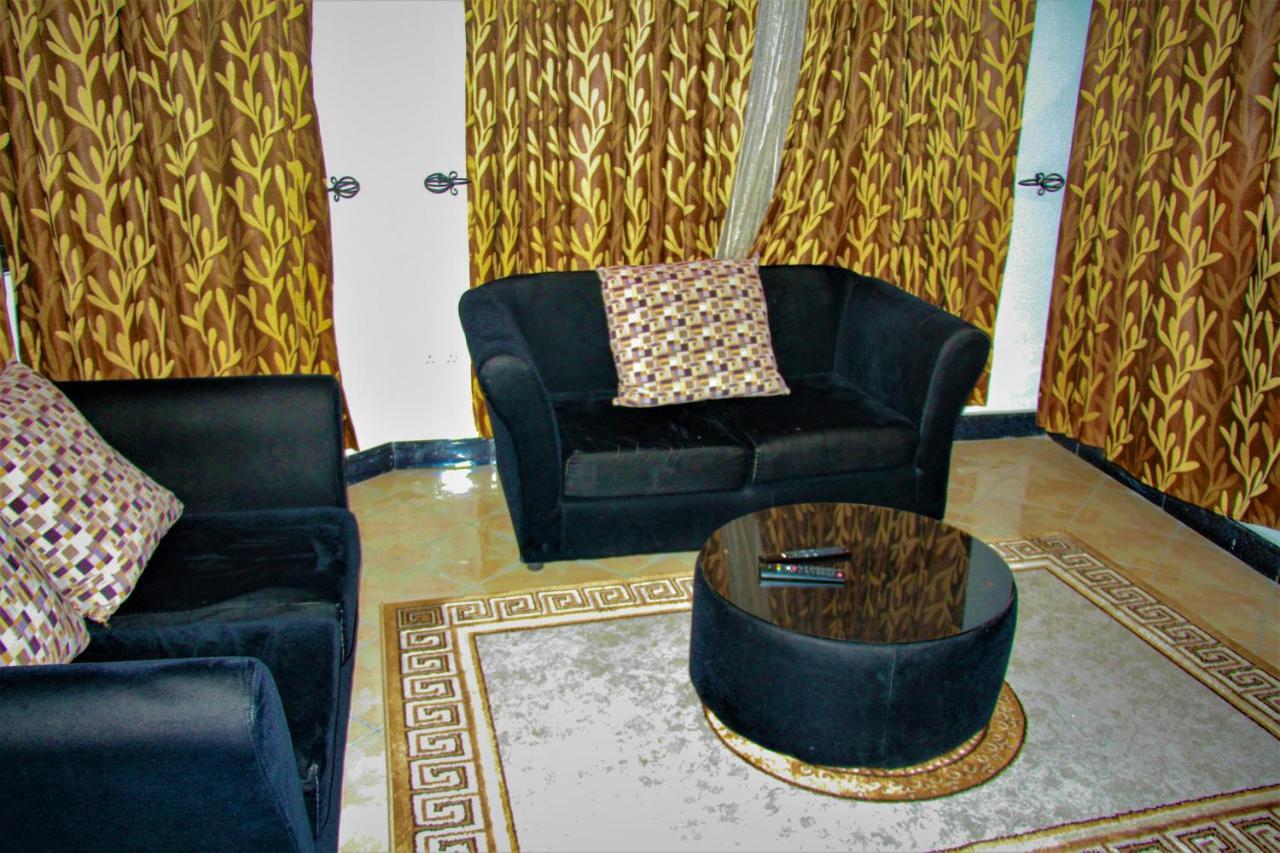 Jakicha Motel ดาร์เอสซาลาม ภายนอก รูปภาพ