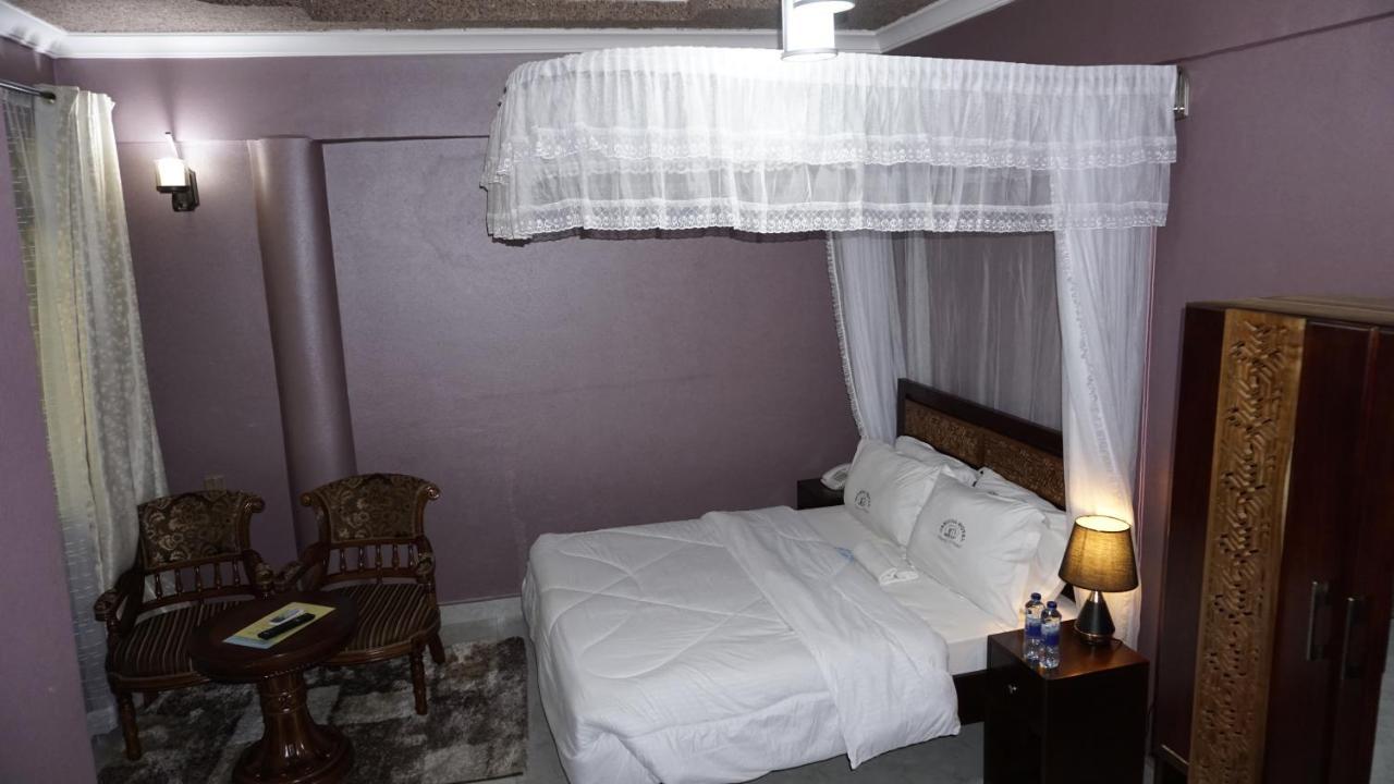 Jakicha Motel ดาร์เอสซาลาม ภายนอก รูปภาพ
