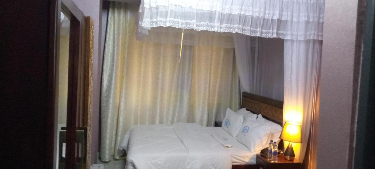 Jakicha Motel ดาร์เอสซาลาม ภายนอก รูปภาพ
