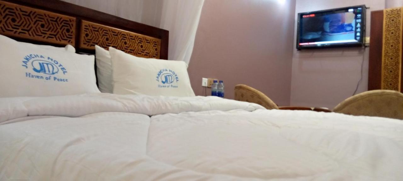 Jakicha Motel ดาร์เอสซาลาม ภายนอก รูปภาพ
