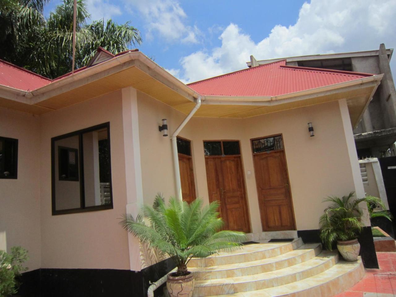 Jakicha Motel ดาร์เอสซาลาม ภายนอก รูปภาพ