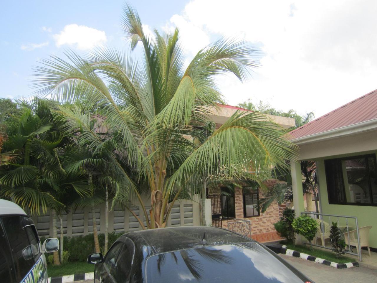 Jakicha Motel ดาร์เอสซาลาม ภายนอก รูปภาพ