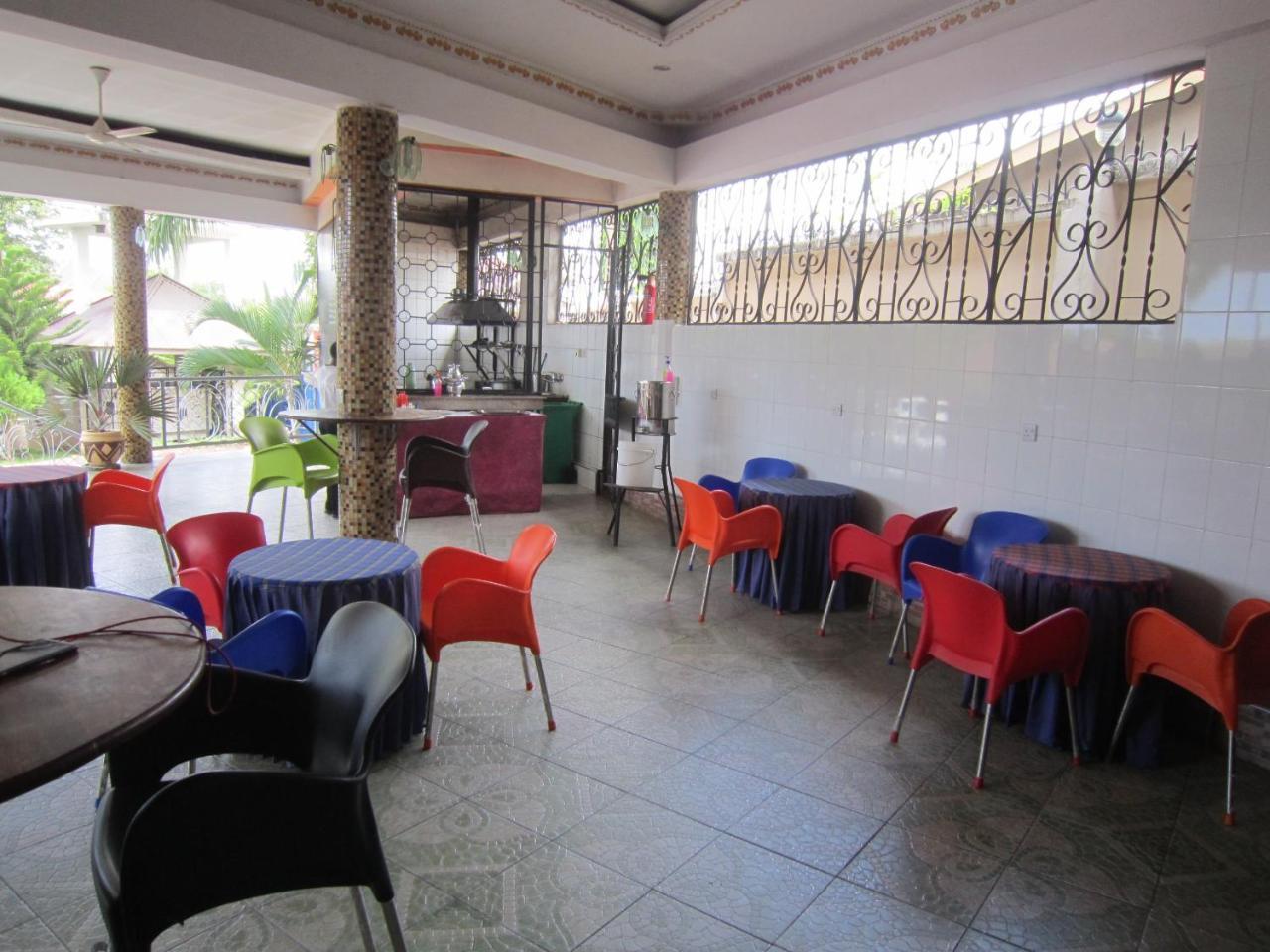 Jakicha Motel ดาร์เอสซาลาม ภายนอก รูปภาพ