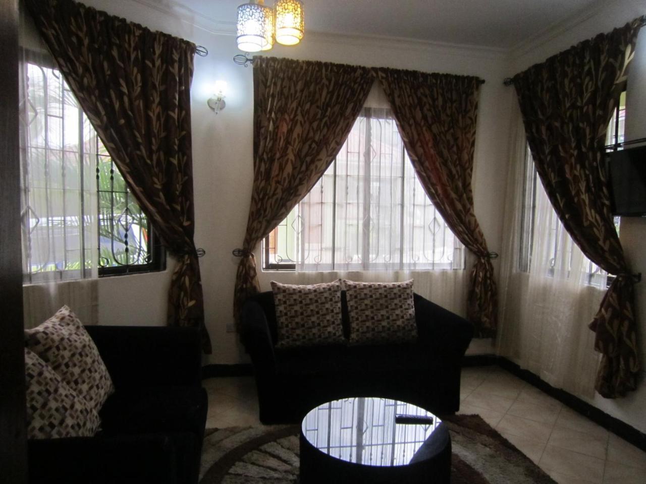 Jakicha Motel ดาร์เอสซาลาม ภายนอก รูปภาพ
